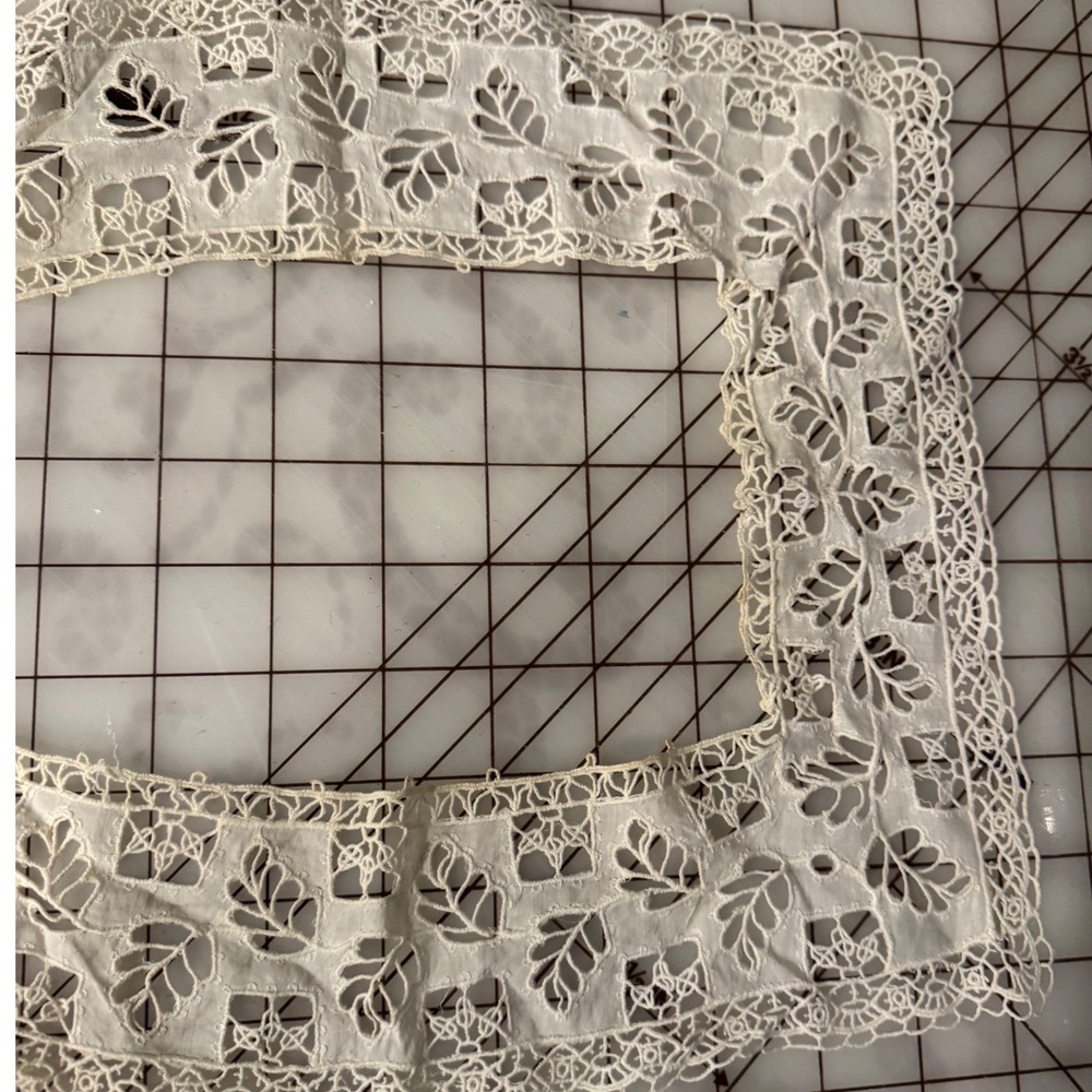 Antique White Lace Collar and Cuff Set Cutwork Floral Embroidery Victorian Style - Picture 8 of 12